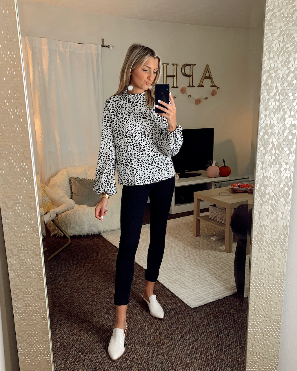 25 Fall Outfit Ideas + Trends 2020 – Styled by McKenz